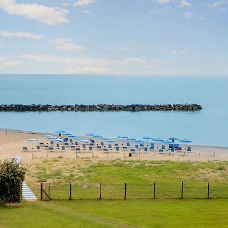 Residence Brezza Di Mare San Benedetto del Tronto Exteriér fotografie